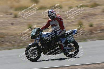 media/Apr-20-2025-AHRMA (Sun) [[393a79c373]]/Race/Group 8/Turn 4b/